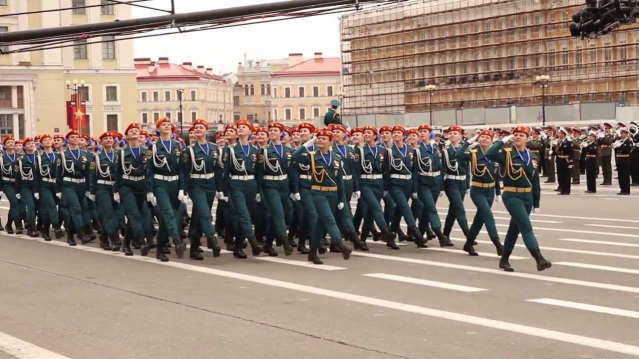 Служащим МЧС повысят зарплату