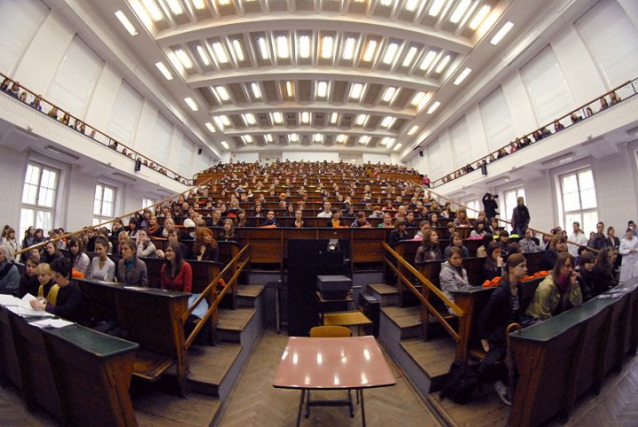 Зарплаты преподавателей ВУЗов в 2015 году не станут выше Зарплаты преподавателей ВУЗов в 2015 году не станут выше