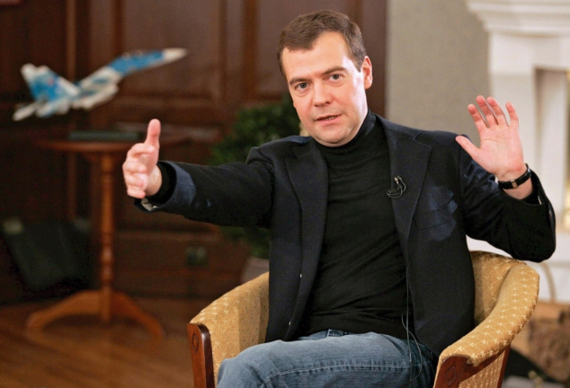 Страшно далеки они от народа! Страшно далеки они от народа!